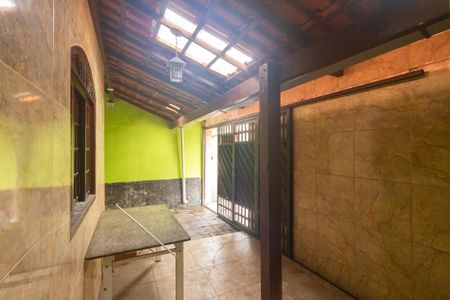 Casa para alugar com 115m², 2 quartos e 1 vagaQuintal