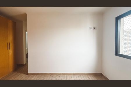 Apartamento à venda com 70m², 3 quartos e 2 vagas Apartamento à venda com 70m², 3 quartos e 2 vagasQuarto Suíte