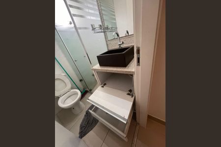 Banheiro de apartamento à venda com 2 quartos, 48m² em Vila Moreira, São Paulo
