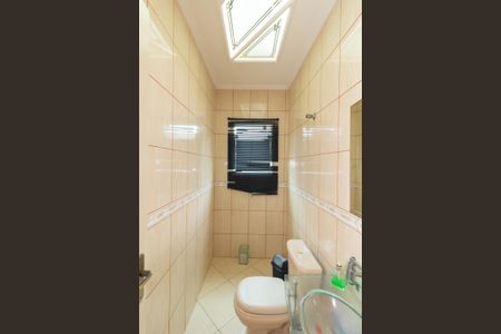 Casa à venda com 368m², 3 quartos e 4 vagas Casa à venda com 368m², 3 quartos e 4 vagasBanheiro