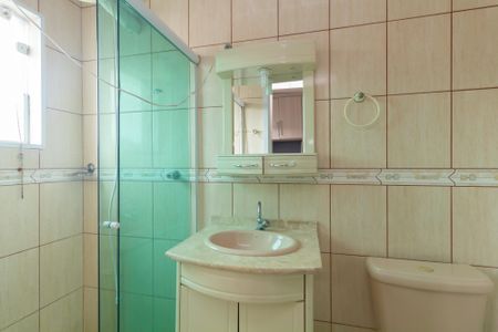 Casa à venda com 368m², 3 quartos e 4 vagas Casa à venda com 368m², 3 quartos e 4 vagasBanheiro da Suíte 2