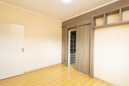 Casa à venda com 368m², 3 quartos e 4 vagas Casa à venda com 368m², 3 quartos e 4 vagasSuíte 3