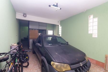 Casa à venda com 368m², 3 quartos e 4 vagas Casa à venda com 368m², 3 quartos e 4 vagasGaragem