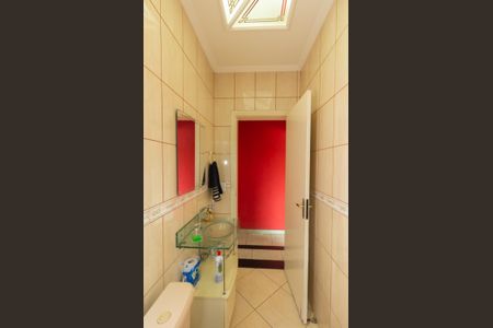 Casa à venda com 368m², 3 quartos e 4 vagas Casa à venda com 368m², 3 quartos e 4 vagasBanheiro