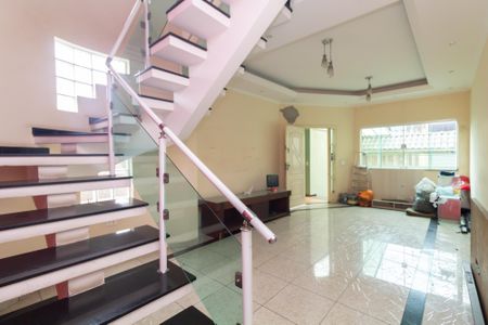 Casa à venda com 368m², 3 quartos e 4 vagas Casa à venda com 368m², 3 quartos e 4 vagasSala