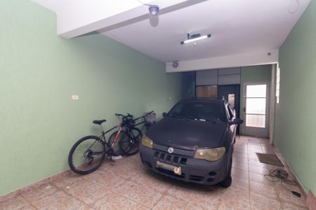 Casa à venda com 368m², 3 quartos e 4 vagas Casa à venda com 368m², 3 quartos e 4 vagasGaragem