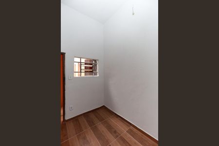 Casa para alugar com 40m², 1 quarto e 1 vagaQuarto de serviço