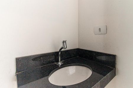 Banheiro de kitnet/studio para alugar com 1 quarto, 37m² em Centro Histórico de São Paulo, São Paulo