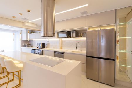 Apartamento à venda com 92m², 2 quartos e 2 vagasCozinha e área de serviço