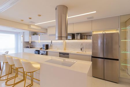 Apartamento à venda com 92m², 2 quartos e 2 vagasCozinha e área de serviço