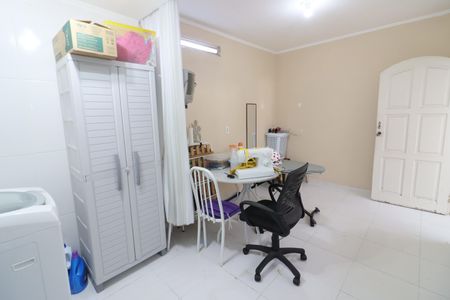 Casa à venda com 180m², 2 quartos e 5 vagasÁrea de Serviço