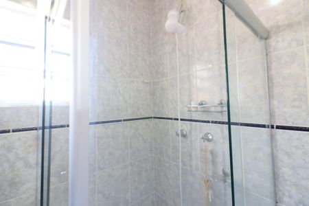 Casa à venda com 180m², 2 quartos e 5 vagasBanheiro da Suíte 2