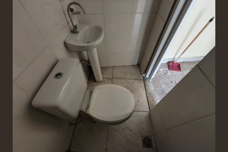 Casa de condomínio para alugar com 230m², 3 quartos e 2 vagas