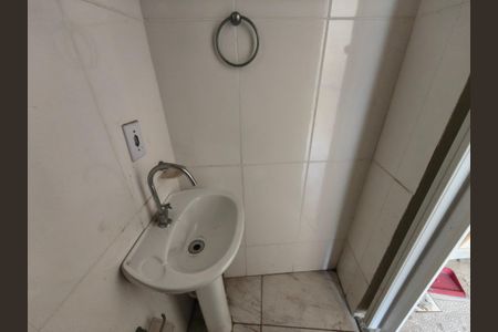 Casa de condomínio para alugar com 230m², 3 quartos e 2 vagas