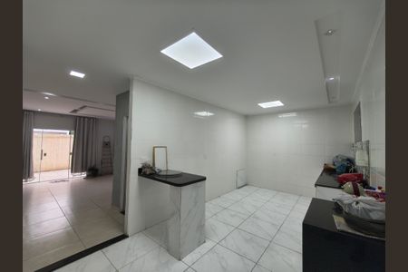 Casa de Condomínio para alugar com 3 quartos, 230m² em Taquara, Rio de Janeiro