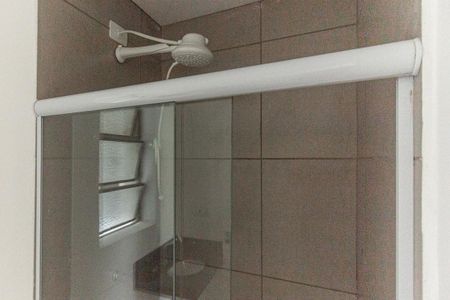 Banheiro de kitnet/studio para alugar com 1 quarto, 44m² em Centro Histórico de São Paulo, São Paulo