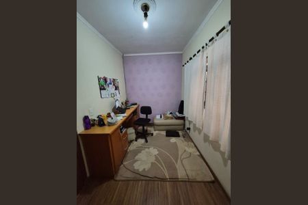 Casa à venda com 4 quartos, 183m² em Jardim Marek, Santo André