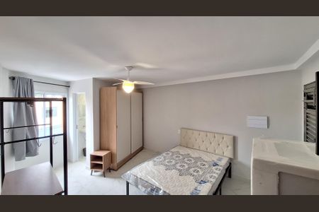 Sala/Quarto/Cozinha de kitnet/studio para alugar com 1 quarto, 30m² em Barra Funda, São Paulo