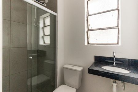 Banheiro de kitnet/studio para alugar com 1 quarto, 41m² em Centro Histórico de São Paulo, São Paulo