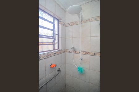 Casa à venda com 300m², 3 quartos e 1 vagaBanheiro 2