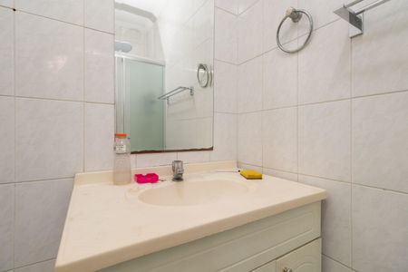 Casa de condomínio para alugar com 64m², 2 quartos e 2 vagas Casa de condomínio para alugar com 64m², 2 quartos e 2 vagasBanheiro