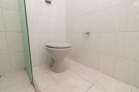 Casa de condomínio para alugar com 64m², 2 quartos e 2 vagas Casa de condomínio para alugar com 64m², 2 quartos e 2 vagasBanheiro