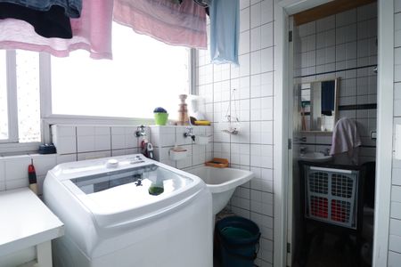 Apartamento à venda com 170m², 3 quartos e 2 vagasÁrea de Serviço e Banheiro de Serviço