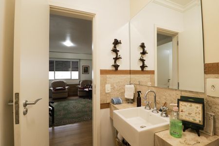 Apartamento à venda com 170m², 3 quartos e 2 vagasLavabo