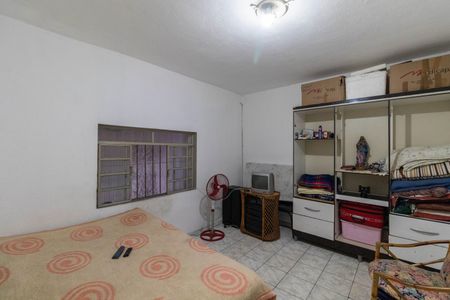 Casa à venda com 960m², 8 quartos e 2 vagas Casa à venda com 960m², 8 quartos e 2 vagasCasa 4 - Quarto 1