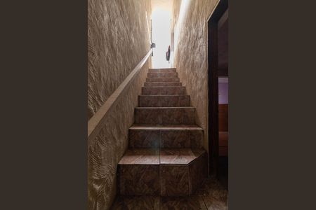 Casa à venda com 960m², 8 quartos e 2 vagas Casa à venda com 960m², 8 quartos e 2 vagasCasa 1 - Escada