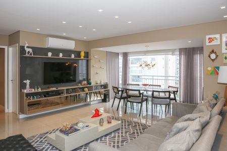 Sala de apartamento à venda com 2 quartos, 83m² em Barra Funda, São Paulo