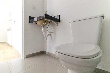 Banheiro de kitnet/studio para alugar com 1 quarto, 38m² em Centro Histórico de São Paulo, São Paulo