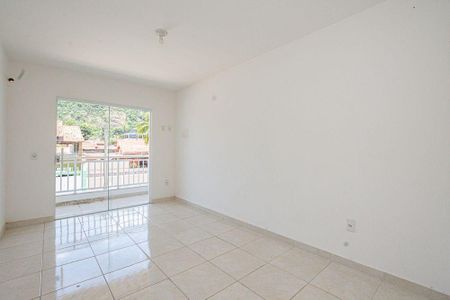 Casa à venda com 3 quartos, 147m² em Piratininga, Niterói