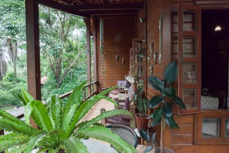 Casa de condomínio à venda com 265m², 3 quartos e 4 vagas Casa de condomínio à venda com 265m², 3 quartos e 4 vagasVaranda da Sala