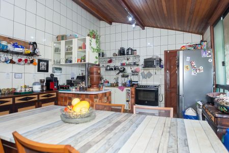 Casa de condomínio à venda com 265m², 3 quartos e 4 vagasCozinha