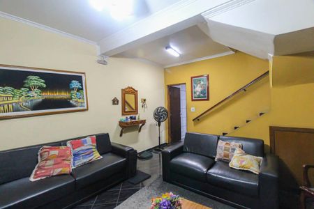 Casa à venda com 113m², 2 quartos e 1 vagaSala