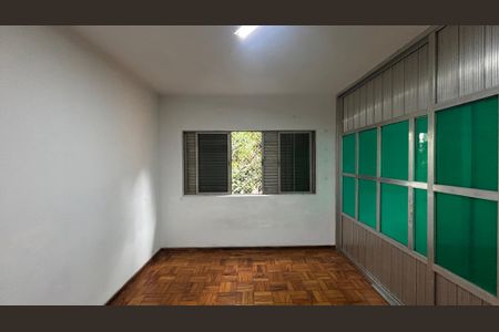 Casa para alugar com 50m², 2 quartos e 2 vagas Casa para alugar com 50m², 2 quartos e 2 vagasQuarto 2