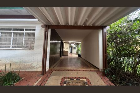 Casa para alugar com 50m², 2 quartos e 2 vagas Casa para alugar com 50m², 2 quartos e 2 vagasGaragem