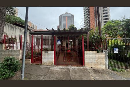 Casa para alugar com 50m², 2 quartos e 2 vagas Casa para alugar com 50m², 2 quartos e 2 vagasFachada