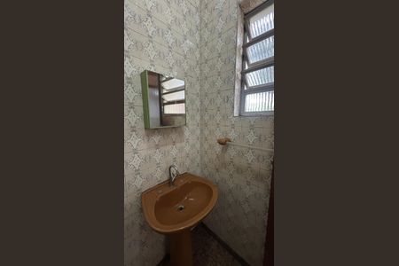 Casa para alugar com 50m², 2 quartos e 2 vagas Casa para alugar com 50m², 2 quartos e 2 vagasBanheiro