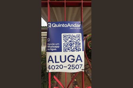 Casa para alugar com 50m², 2 quartos e 2 vagas Casa para alugar com 50m², 2 quartos e 2 vagasFachada