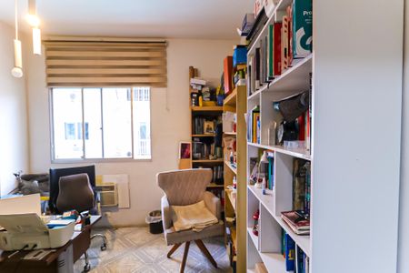 Apartamento à venda com 77m², 2 quartos e 1 vagaQuarto 2 