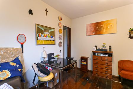 Apartamento à venda com 77m², 2 quartos e 1 vagaSala