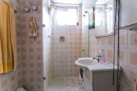 Apartamento à venda com 77m², 2 quartos e 1 vagaBanheiro da Suíte