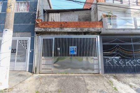 Casa para alugar com 43m², 2 quartos e 1 vagaFachada