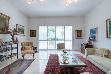 Casa à venda com 4 quartos, 613m² em Jardim Leonor, São Paulo