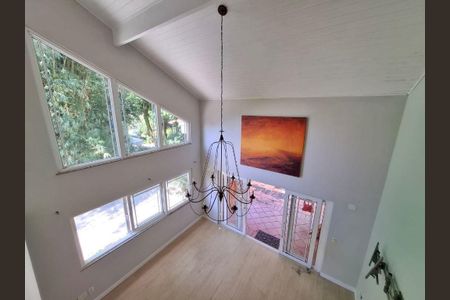 Casa à venda com 4 quartos, 280m² em Pendotiba, Niterói