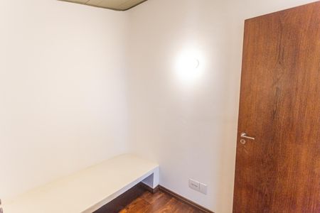 Apartamento para alugar com 183m², 4 quartos e 3 vagasQuarto de Serviço