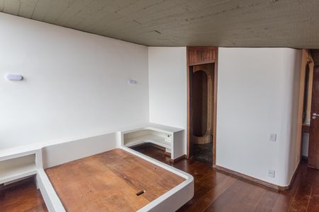 Apartamento para alugar com 183m², 4 quartos e 3 vagasSuíte