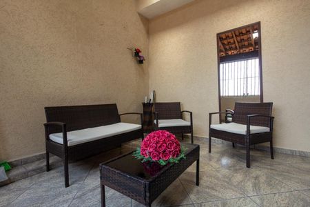 Casa à venda com 298m², 6 quartos e 3 vagas Casa à venda com 298m², 6 quartos e 3 vagasQuarto 4